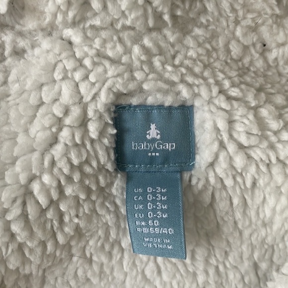 Baby gap winter suit / coat size 3-6m - Picture 2 of 6